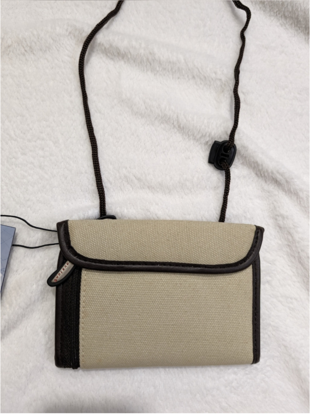 Travelon NWT Wallet Travel ID & Boarding Pass Holder One Size Beige Brown